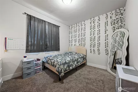 Bedroom - 1305 E Mt Baker St, Othello, WA 99344 photo 4 of 5