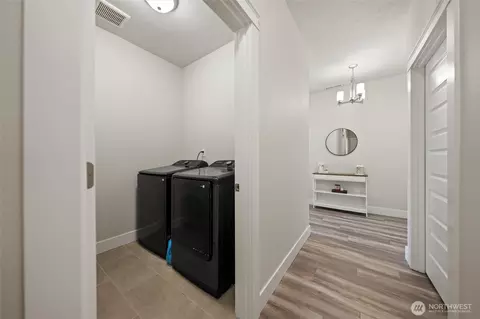Entry Way - 1305 E Mt Baker St, Othello, WA 99344 photo 4 of 4