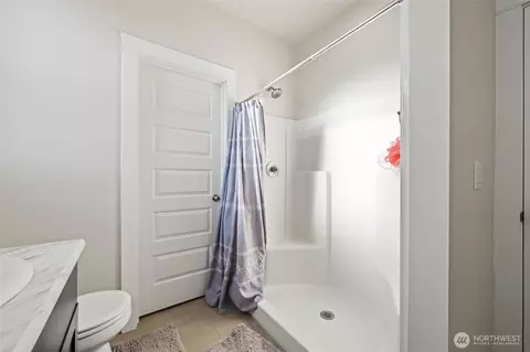 Bath - 1305 E Mt Baker St, Othello, WA 99344 photo 3 of 4