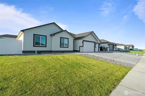 Exterior - 1305 E Mt Baker St, Othello, WA 99344 photo 7 of 9