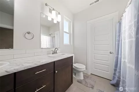 Bath - 1305 E Mt Baker St, Othello, WA 99344 photo 1 of 4