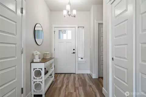 Entry Way - 1305 E Mt Baker St, Othello, WA 99344 photo 3 of 4