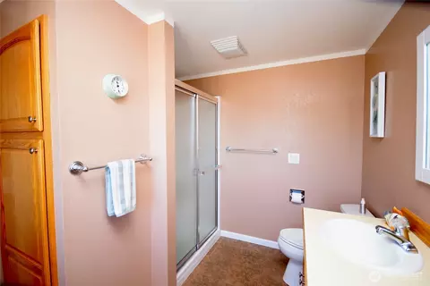 Bath - 180 Brittany Ln, Sequim, WA 98382 photo 4 of 4