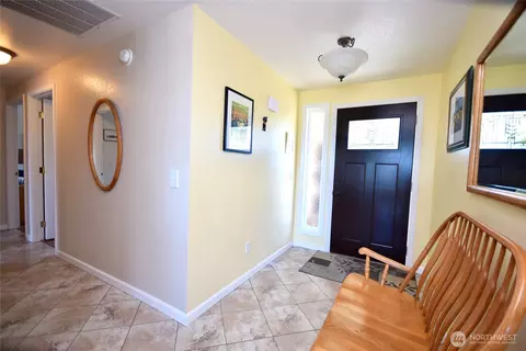 Entry Way - 180 Brittany Ln, Sequim, WA 98382 photo 1 of 1