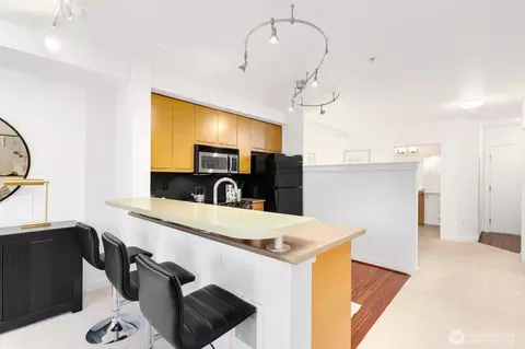 1420 E Pine St #E307, Seattle, WA 98122