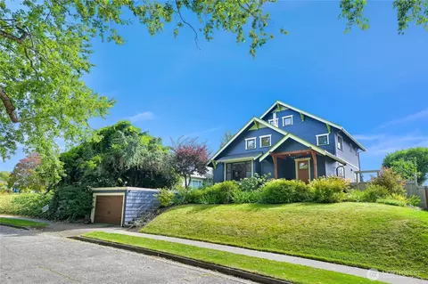 2518 S Park Dr, Bellingham, WA 98225