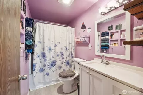 Bath - 506 Deeded Ln SW, Orting, WA 98360 photo 1 of 1