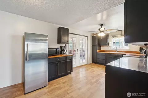 Kitchen - 506 Deeded Ln SW, Orting, WA 98360 photo 1 of 3