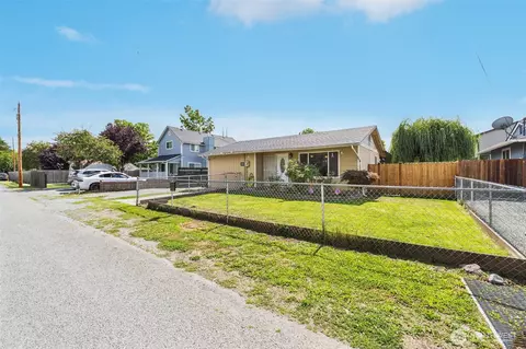 506 Deeded Ln SW, Orting, WA 98360