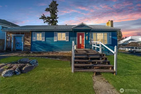 106 S 4th St, Odessa, WA 99159