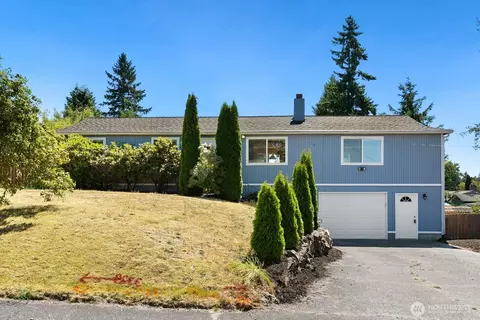12615 SE 167th St, Renton, WA 98058