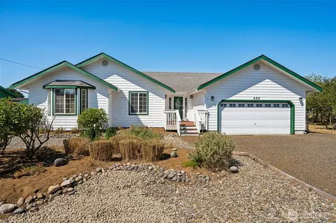 459 Octopus Ave NE, Ocean Shores, WA 98569