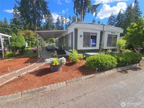 11328 126th St E #228, Puyallup, WA 98374