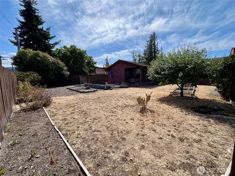Exterior - 220 N Govan Ave, Sequim, WA 98382 photo 7 of 9