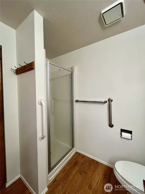 Bath - 220 N Govan Ave, Sequim, WA 98382 photo 2 of 3