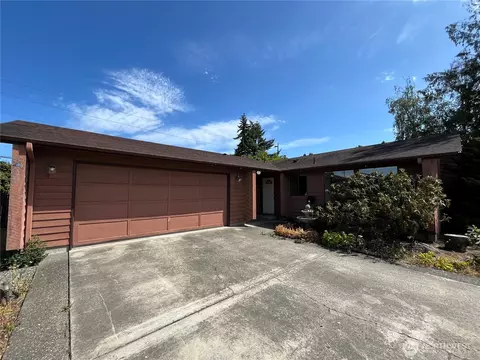 Exterior - 220 N Govan Ave, Sequim, WA 98382 photo 2 of 9