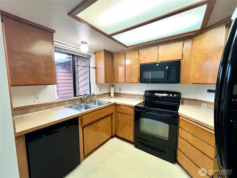 Kitchen - 220 N Govan Ave, Sequim, WA 98382 photo 1 of 2
