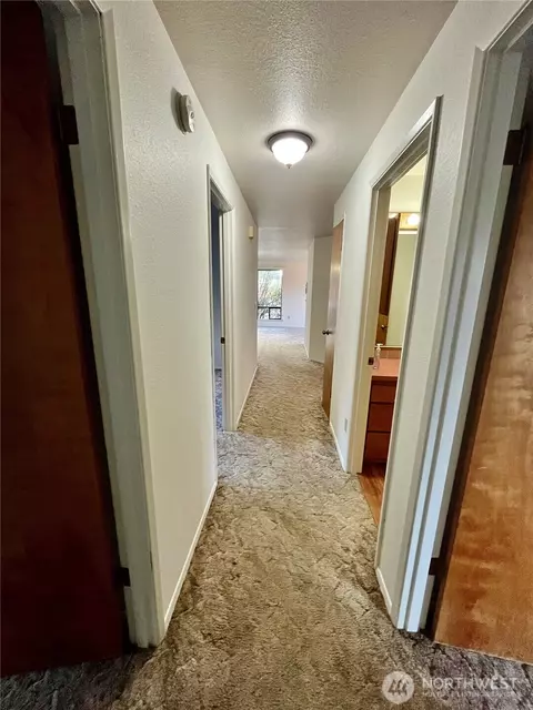 Entry Way - 220 N Govan Ave, Sequim, WA 98382 photo 2 of 2