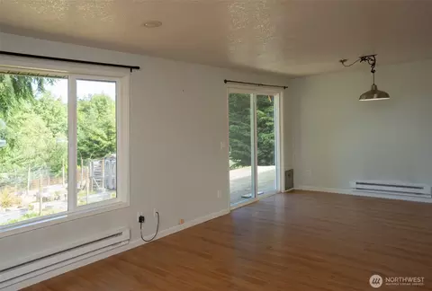 Living - 61 E Robert Pl, Sequim, WA 98382 photo 3 of 3