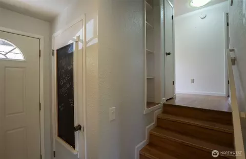 Entry Way - 61 E Robert Pl, Sequim, WA 98382 photo 2 of 2
