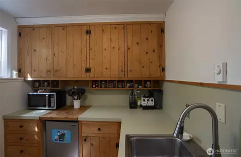 Kitchen - 61 E Robert Pl, Sequim, WA 98382 photo 5 of 5