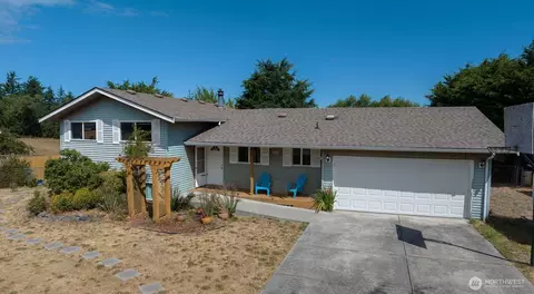 61 E Robert Pl, Sequim, WA 98382