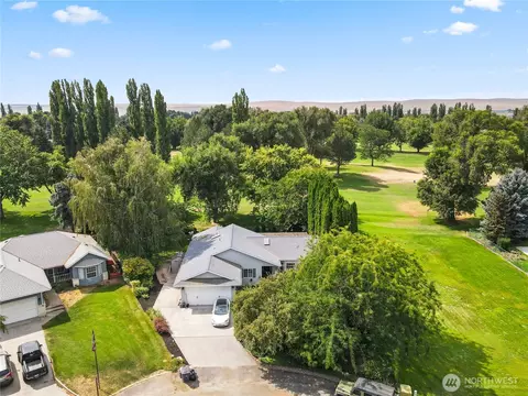 812 S Mockingbird Ct, Othello, WA 99344