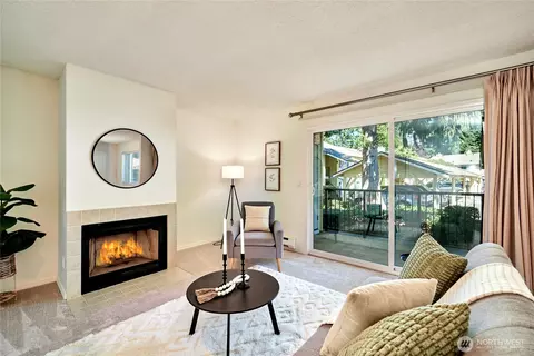 14611 NE 50th Pl #F2, Bellevue, WA 98007
