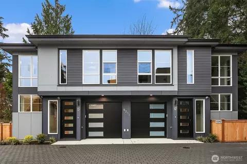 8211 NE 124th St #D, Kirkland, WA 98034