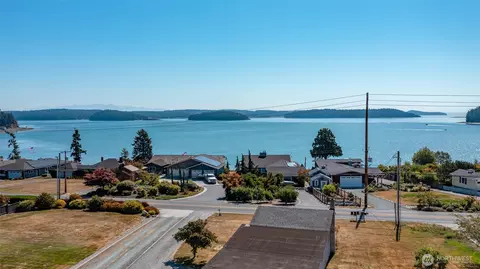 15284 Deception Rd, Anacortes, WA 98221