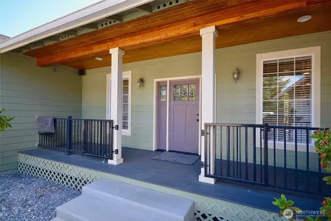 17114 Spanaway Loop Rd S, Spanaway, WA 98387 photo 4