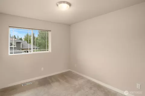 Bedroom - 1 SE 115th St, Everett, WA 98208 photo 1 of 4