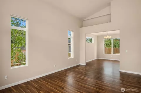 Living - 1 SE 115th St, Everett, WA 98208 photo 1 of 8