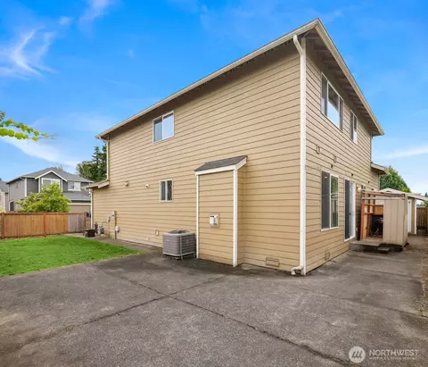 Exterior - 1 SE 115th St, Everett, WA 98208 photo 5 of 6