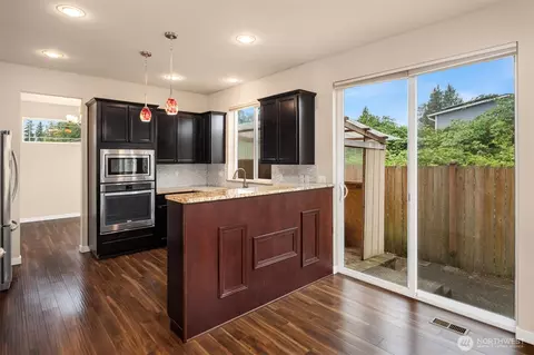 Kitchen - 1 SE 115th St, Everett, WA 98208 photo 5 of 5