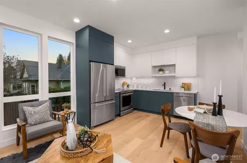 Kitchen - 222 A 10th Ave E, Seattle, WA 98102 photo 1 of 2