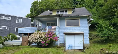 4126 Chilberg Ave SW, Seattle, WA 98116