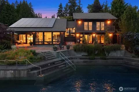 9707 SW Quartermaster Dr, Vashon, WA 98070