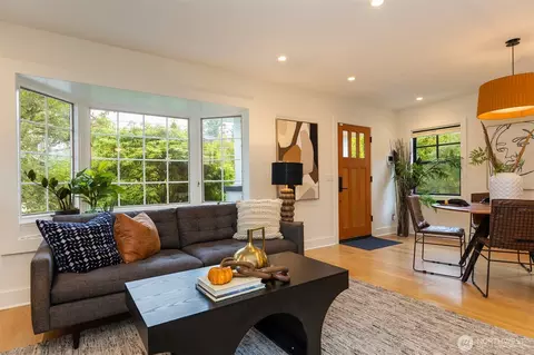 1815 N 55th St, Seattle, WA 98103 photo 11