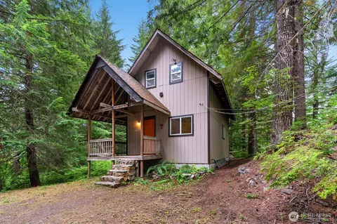 801 Marble Mountain Rd, Cougar, WA 98616