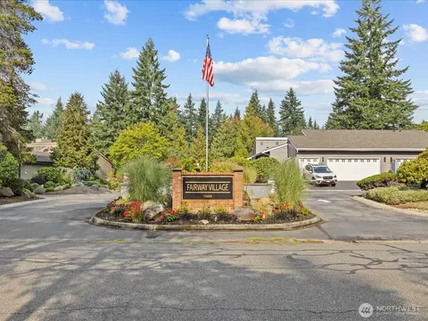 15000 Village Green Dr #19, Mill Creek, WA 98012