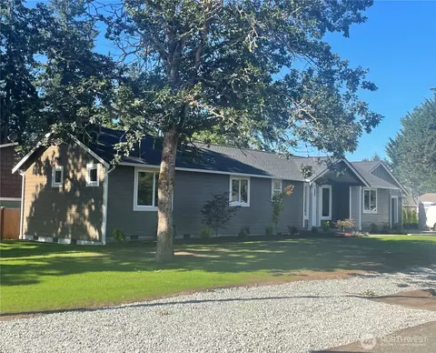 8808 Wildwood Ave SW, Lakewood, WA 98498