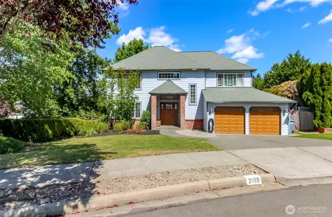 2109 Brookmonte Dr SE, Puyallup, WA 98372
