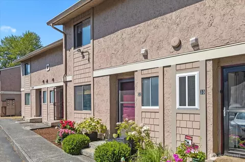 20100 60th Ave W #32, Lynnwood, WA 98036