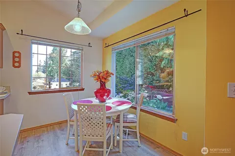 Dining - 122 73rd St SW, Everett, WA 98203 photo 1 of 1