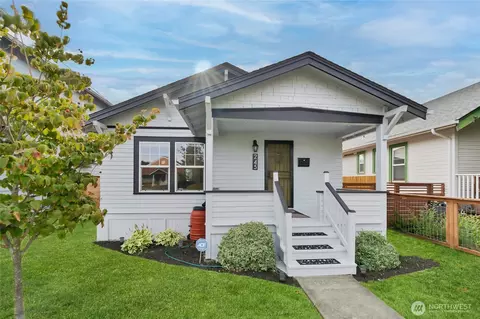 245 Wells Ave N, Renton, WA 98057