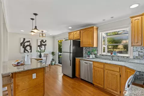 Kitchen - 216 Bridge Way, Everett, WA 98201 photo 4 of 6