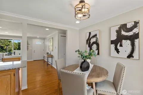 Dining - 216 Bridge Way, Everett, WA 98201 photo 3 of 4