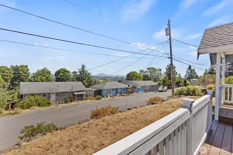 Exterior - 216 Bridge Way, Everett, WA 98201 photo 7 of 15