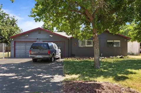 Exterior - 756 White St, Walla Walla, WA 99362 photo 4 of 10